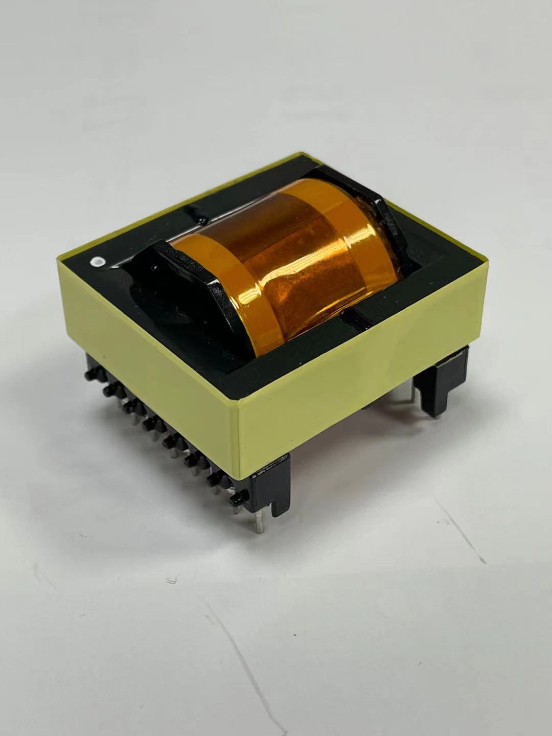 Flyback transformer